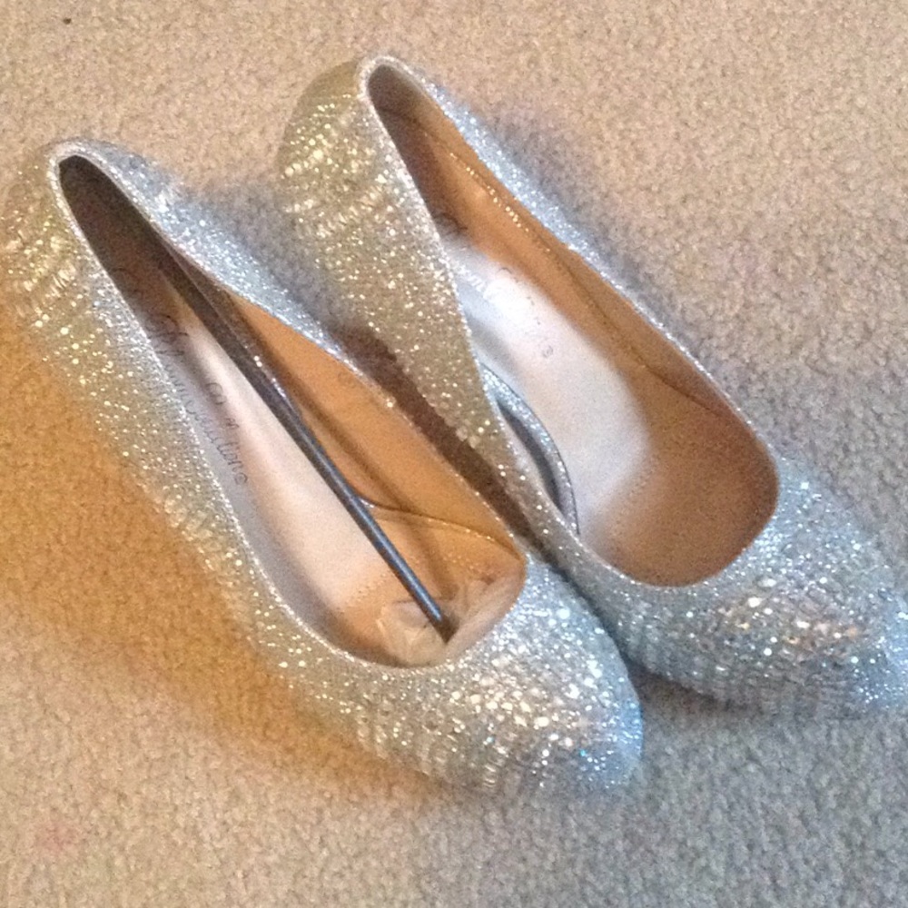 De Blossom Collection sparkling pumps